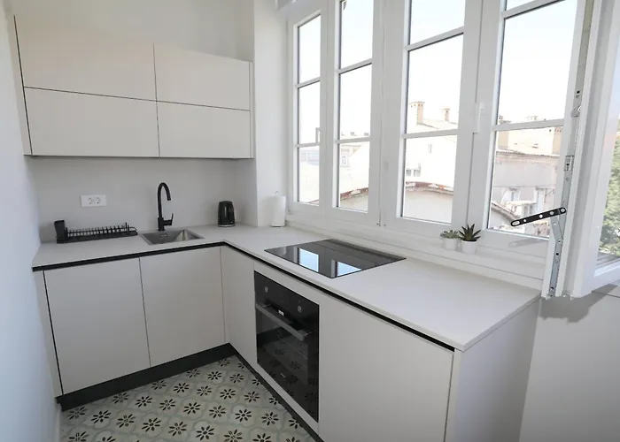 Nona Marija Centar *