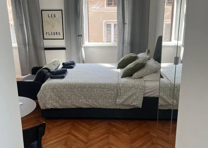 Nona Marija Centar * Póla